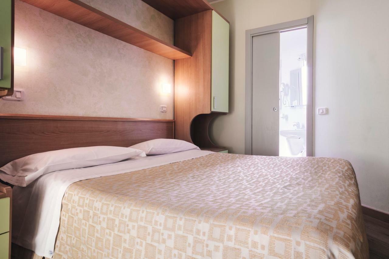 Hotel Dei Sette Васто Экстерьер фото